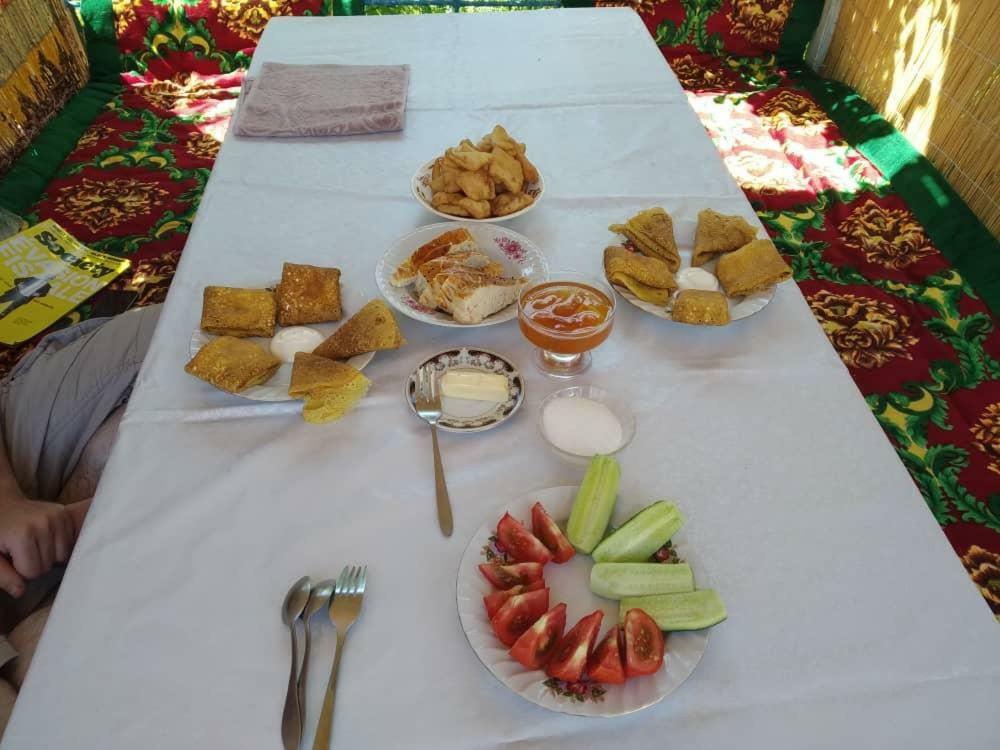 Guesthouse Bermet Tong Екстериор снимка