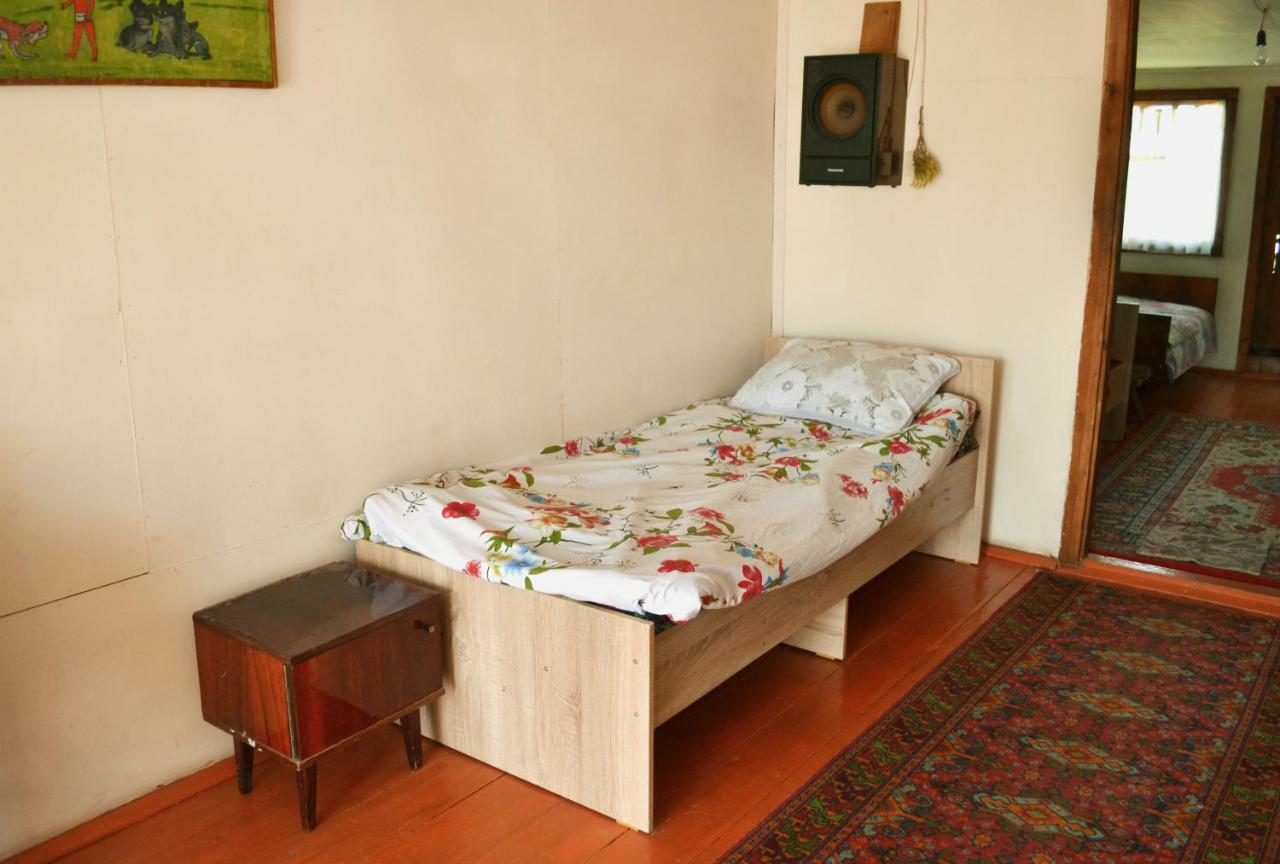 Guesthouse Bermet Tong Екстериор снимка