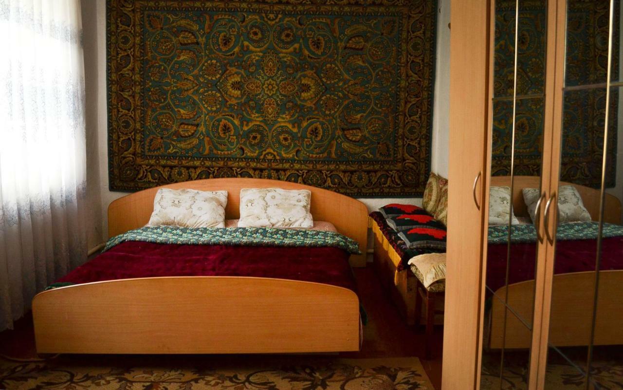 Guesthouse Bermet Tong Екстериор снимка