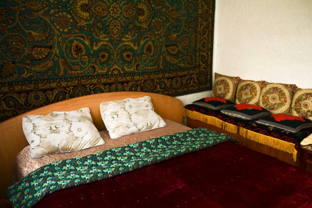 Guesthouse Bermet Tong Екстериор снимка