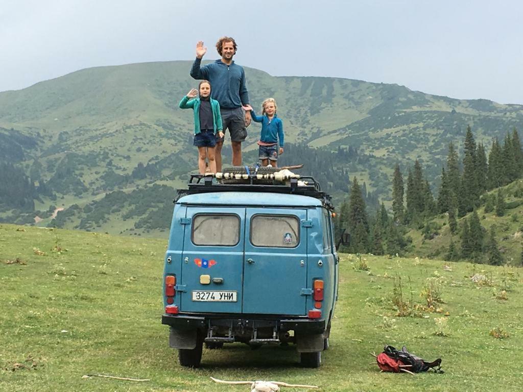 Guesthouse Bermet Tong Стая снимка
